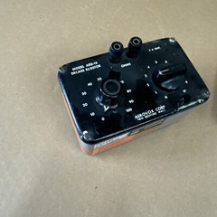 Aerovox Corp. ARD-15 Decade Resistor Box Adjustable 0-10K & 0-100 Vintage Ohms