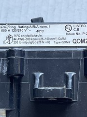Square D QOM2200VH 200A 2P 120/240V Circuit Breaker Free Shipping USA