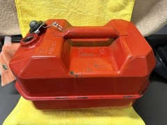 Vintage Steel BLITZ 2.5 Gal RED Gas Can USA DOT-5 L USMC 20-2 1/2-84 w/new Spout
