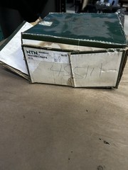 NEW IN BOX NTN ROLLER BEARING NN3028KC1NAP4 Free Shipping