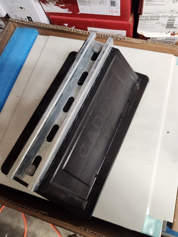 PSF10C – 360464 – CADDY PYRAMID, Roof Top Support