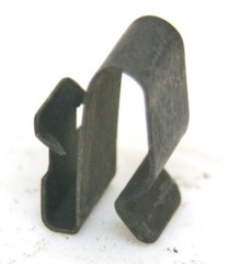 (25) – Automotive Cable Edge Clips – Double With Rolled Edge 8106