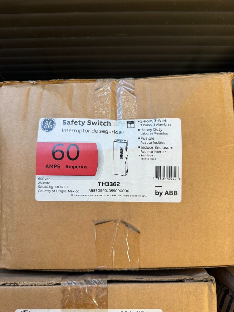 BRAND NEW GE TH3362 Fusible Safety Switch 60A 600VAC NEMA 1 AC Disconnect
