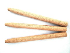 Timber Frame Pegs, Wooden Dowel Pins, Tapered, White Oak, 31/32″ x 12″; 200/box