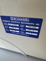 Shimadzu LC-10AD VP Liquid Chromatograph