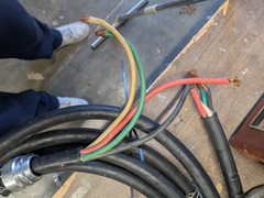 25′ of 4 conductor, 4 AWG stranded, copper wire w/ Strain Relief