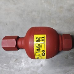 Hydac 00379200/112/ Diaphragm Accumulator MAWP 3600psi 5 Cu.In. Germany (OC72)