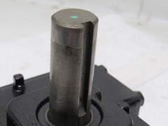 Winsmith E17XDVS2X000DN 20:1 .940Hp 87.5 Output RPM Right Angle Gear Reducer