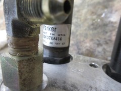 HITACHI SEIKI HT20J PARKER OIL DISTRIBUTOR LUBRICATOR HFC32387C PR102K07X4414