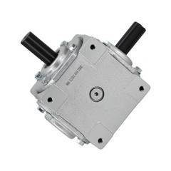 Right Angle Gearbox 1:1 Ratio 40HP 1800RPM CW/CW 1″ Shaft Cast Iron Housing