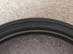 ‘1 PIECE’ – PN# 12342961 – HUMMER – SEAL, GEARED HUB – NSN: 5330-01-203-6551