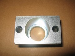 Bosch 145-89710 Mounting Block 2 3/8″ L x 1 1/2″ W x 1 1/2″ H 1″ x 1 1/4″ Bore