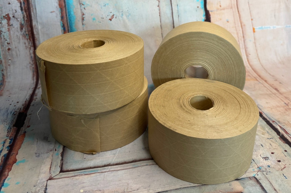 Reinforced Water Activated Kraft Carton Gummed Tape 2.75 in X 450 ft (4PK)