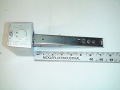 Honeywell L4069A 1060 Limit Control Tanner 150-250f, Opens On Rise, Stop 200f