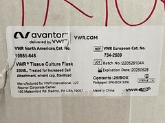(25/Pk) VWR AVANTOR 250mL Tissue Culture Flasks 75.0cm2 Vent Cap 10861-646