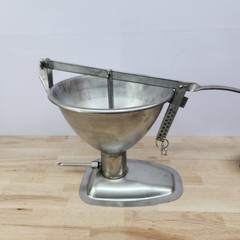 Chicago Metallic 10001 Stainless Steel 5 Quart Manual Cake/Donut Filler