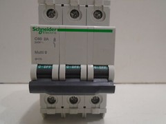 *NEW* SCHNEIDER ELECTRIC 60170 MULTI 9 C60 MINIATURE CIRCUIT BREAKER 2A 3-P 240V