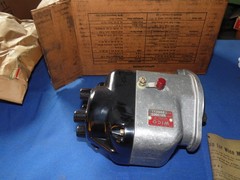 NOS Vintage Wico Magneto XH-300 XH-3001 K-12042 Case John Deere IHC