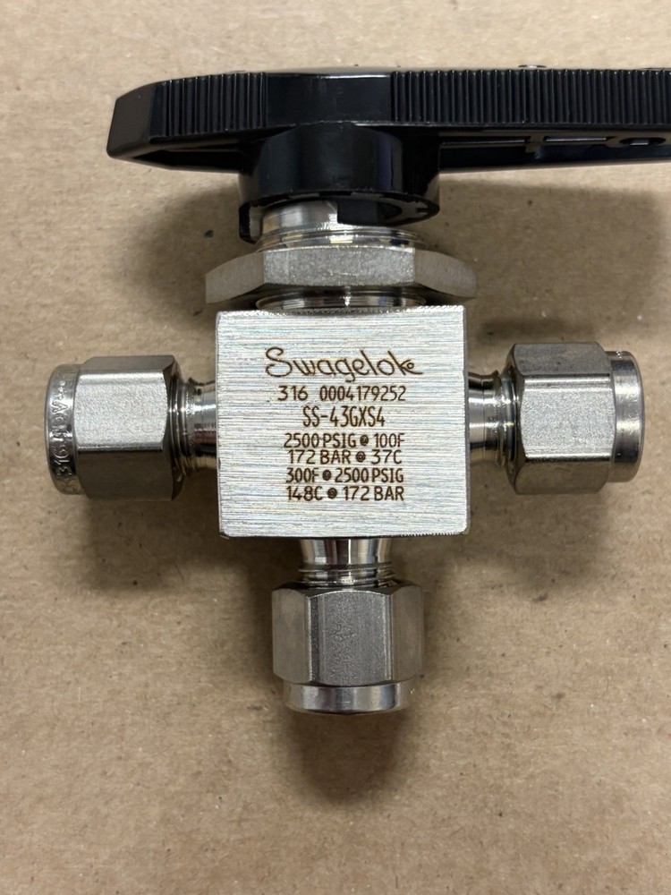 Swagelok SS-43GXS4 1/4” 40 Series Tubing 1 Piece 3-WayBall Valve Stainless Steel