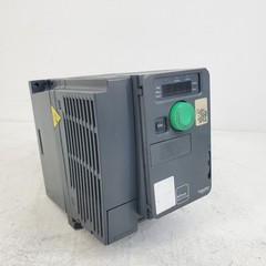 Schneider Electric Altivar 320 ATV320U15N4C 2 HP Variable Frequency Drive