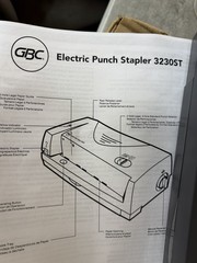 NEW GBC Electric Punch/Stapler 3230ST 7704280