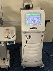 Lumenis Novus Varia Tricolor Ophthalmic Laser paired with SL950LM Slit Lamp 1000