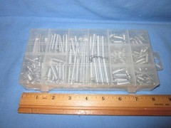 200 Piece Assortment of Springs