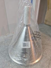 NEW VOLLRATH 84770 32 oz. Stainless Steel Funnel 7-1/4″ Hgt. FREE SHIPPING