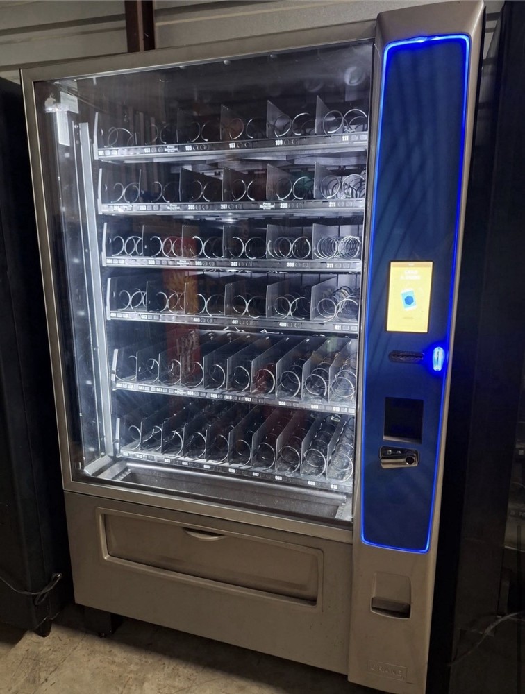 2019 Crane Merchant Media 472D Combo Vending Machine