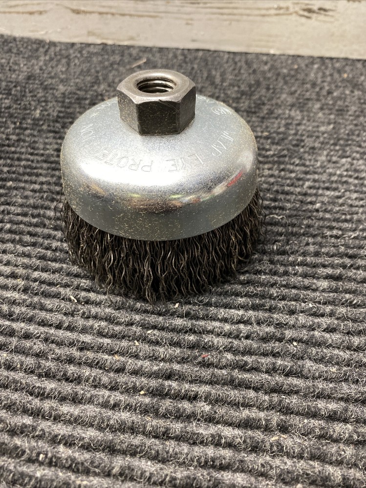 New in Box Anderson 10215 4in .020 Wire 5/8in-11ah Crimped Wire Cup Brush