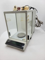 Mettler AE240 Digital Analytical Scale With Option 011 Data Output