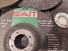 United Abrasives SAIT 20071 5×1/4×7/8 C24N Concrete Fast Grinding Wheel 7 pc.