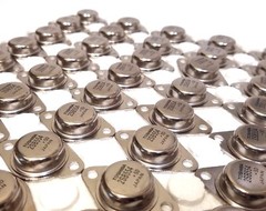 2SB554 + 2SD424 PNP + NPN TRANSISTORS; 15A/150W TOSHIBA