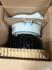 Eaton PVML-7-J-R1-UNV1 Crouse-Hinds Series Champ Pro PVML LED Fixture