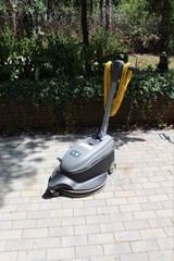 2022 Tennant BR-2000-DC Walk-Behind Electric Floor Buffer 20” (FREE SHIPPING)