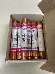 Lot Of 6 Mersen Ferraz Shawmut TRS10R 10 Amp Fuses FRS-R-10 600V NIB