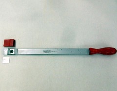 Sandvik Coromant 620-25 Hand Scraper w/Clamp and EXTRA 620-2525 Carbide Insert