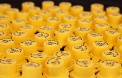 5X – Combo Packs – 1 BLITZ Yellow Spout Cap 1 Vent Cap, per Pack – 20 pcs total