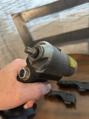 Huck Model 227 Pneumatic Riveter Gun Untested