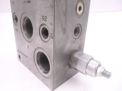 Diamondback Products Hydraulic Valve Manifold 000-049 PH3367313281