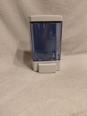 ULINE BULK LIQUID SOAP WALL-MOUNTED DISPENSER