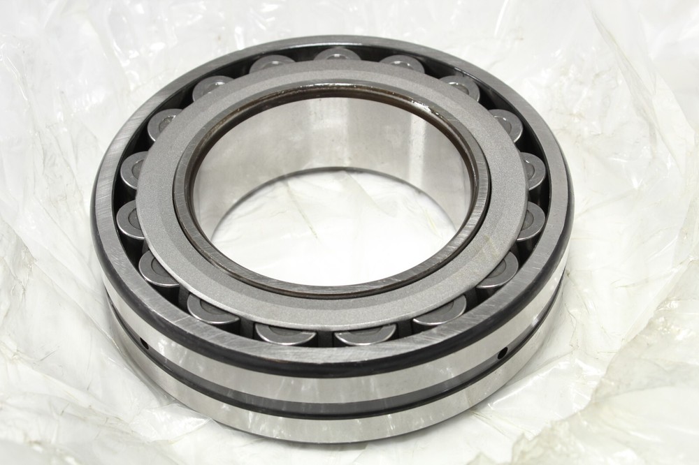 Nachi 22220EXQ W33 C3 Spherical Roller Bearing, Bore 100mm / 180mm OD