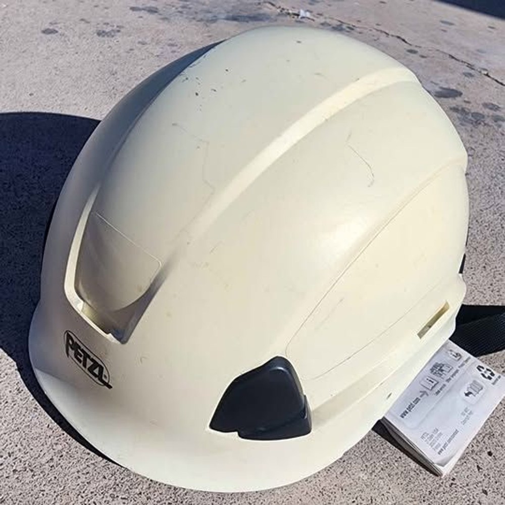 Petzl Vertex Best Safety Helmet / Hard Hat – White (ANSI Z89.1) – Unused w/ Tags