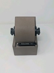 Vintage Metal Rolodex Model NO 1753 Classic Desktop Rotary File w/ Cards & Tabs