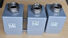 Thomas & Betts TH232AMV Pos-E-Kon Double Post Hood – Free Shipping!