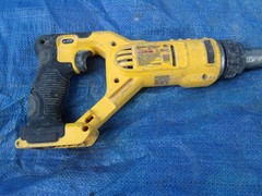 DEWALT DCE531 PENCIL VIBRATOR 20 Volt Concrete Masonry Construction Tools