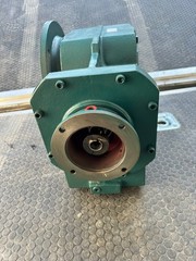 (NEW) Dodge Quantis 1209549633-010 Industrial Gearbox 82.90:1 Ratio 5.0 Hp