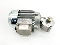 New Lenze SSN31-1UVCR-056C21 Gearmotor 3PH 400V 2700RPM 0.15KW – No Box