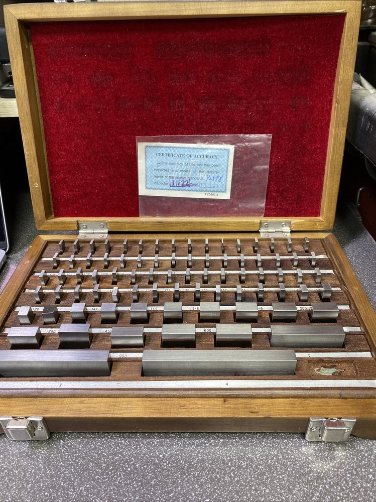 Rectangular Gage Block 81 PCS Set W/ WOODEN CASE – Used -Excellent Condition