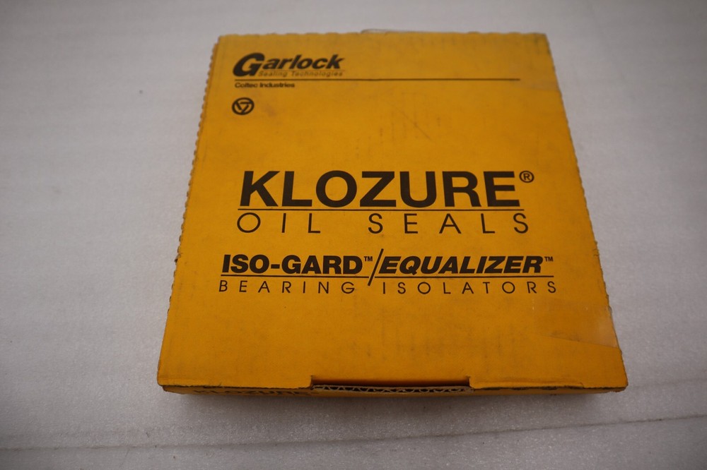 NEW GARLOCK KLOZURE 25003-3604 SEAL LIP 9-1/4IN STOCK 5646A